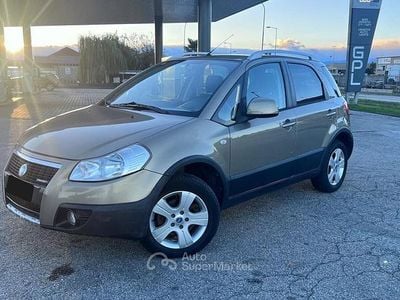 Usata Fiat Sedici Emotion 120 CV (88 kW) 2006 Marrone SUV