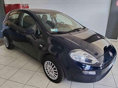 Usata Fiat Punto Street 75 CV (55 kW) 2015 Blu Berlina