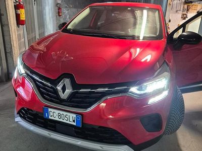 Usata Renault Captur 101 CV (74 kW) 2020 Rosso SUV