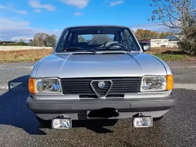 Usado Alfa Romeo Alfasud 68 CV (50 kW) 1980 Gris Berlina