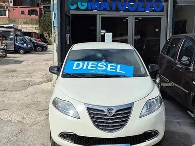 Usata Lancia Ypsilon S 95 CV (69 kW) 2012 Bianco Utilitaria