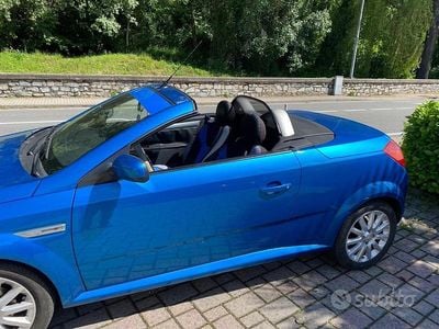 Usata Opel Tigra Enjoy 90 CV (66 kW) 2007 Blu Cabrio