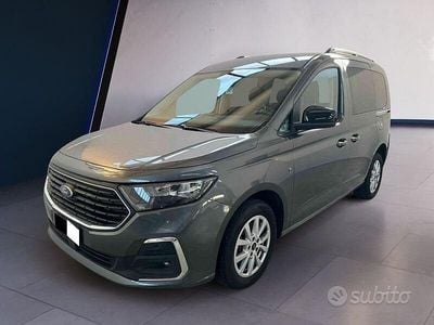 Usata Ford Tourneo Connect Titanium 122 CV (89 kW) 2023 Grigio Monovolume