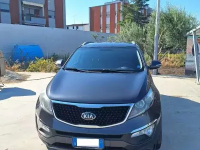 Usata Kia Sportage 115 CV (84 kW) 2015 Bluazzurro SUV