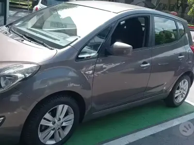 Usata Hyundai ix20 90 CV (66 kW) 2011 Grigio Utilitaria
