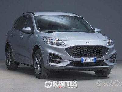 Usata Ford Kuga ST-Line X 152 CV (111 kW) 2023 Solar silver SUV