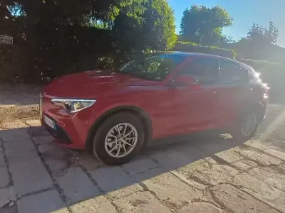Usata Alfa Romeo Stelvio Business 160 CV (117 kW) 2019 Rosso SUV