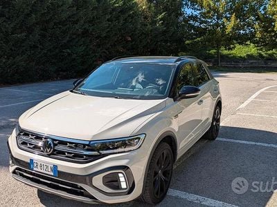 Usata VW T-Roc R-line 150 CV (110 kW) 2024 Grigio SUV