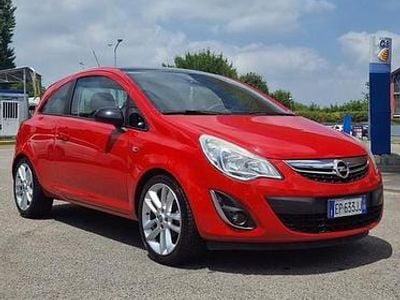 Usata Opel Corsa 85 CV (62 kW) 2012 Utilitaria