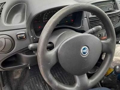 Gebraucht Fiat Punto 80 PS (58 kW) 2006 Weiß Kleinwagen