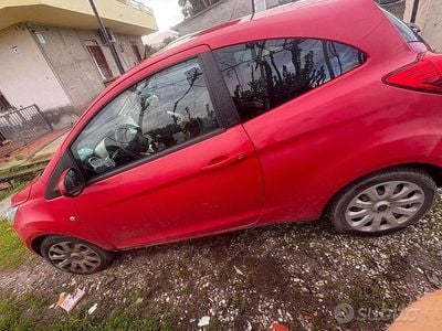 Usata Ford Ka 69 CV (50 kW) 2012 Rosso Utilitaria