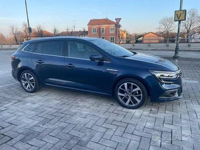 Usata Renault Mégane GrandTour 110 CV (80 kW) 2017 Blu Station wagon