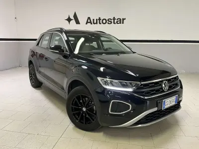 Usata VW T-Roc Style 150 CV (110 kW) 2022 Nero SUV
