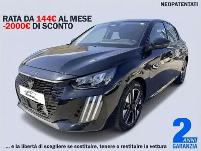 Usata Peugeot 208 Allure 101 CV (74 kW) 2025 Nero Utilitaria