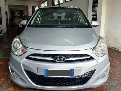 Begagnad Hyundai i10 69 HK (50 kW) 2013 Grå Halvkombi