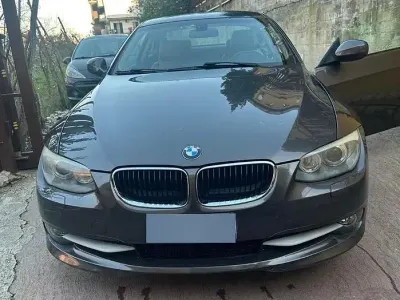 Usata BMW 320 Luxury Line 184 CV (135 kW) 2011 Marrone Coupé