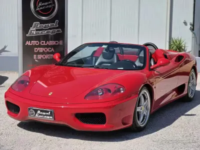 Usata Ferrari 360 400 CV (294 kW) 2003 Rosso Cabrio