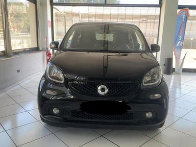 Usata Smart ForFour Prime 89 CV (65 kW) 2018 Nero Utilitaria
