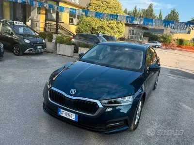 Usata Skoda Octavia G-TEC Executive 131 CV (96 kW) 2022 Bluazzurro Berlina