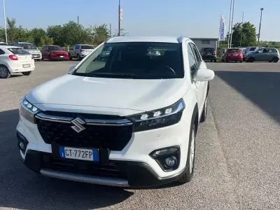 Usata Suzuki SX4 S-Cross 129 CV (94 kW) 2024 Bianco SUV