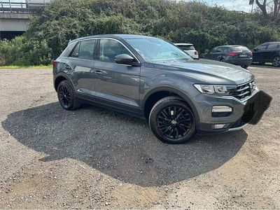 Usata VW T-Roc 150 CV (110 kW) 2021 Grigio SUV