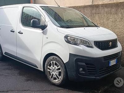 Usata Peugeot Expert 120 CV (88 kW) 2022 Furgone