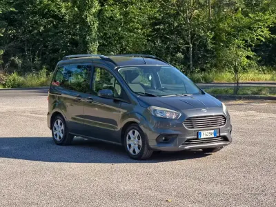 Occasion Ford Tourneo Courier Sport 75 PK (55 kW) 2018 Bruin MPV
