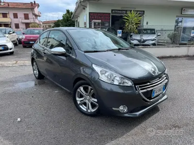Occasion Peugeot 208 Allure 92 ch (67 kW) 2014 Gris Citadine