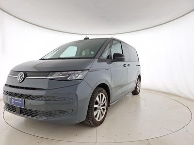 Begagnad VW Multivan Life 150 HK (110 kW) 2024 Grå Minibuss