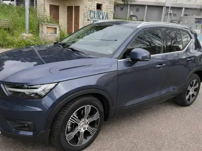 Usata Volvo XC40 Inscription 190 CV (139 kW) 2020 Blu/azzurro SUV