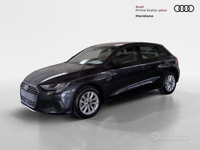 Usata Audi A3 Business 116 CV (85 kW) 2022 Grigio manhattan metallizzato Berlina
