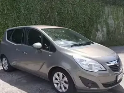 Usata Opel Meriva 95 CV (69 kW) 2010 Grigio Monovolume