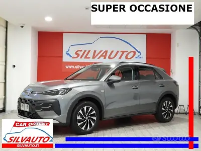 Nuova VW T-Roc Life 150 CV (110 kW) 2026 Wolf grey SUV