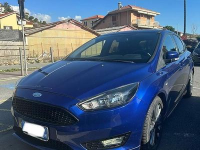 Usata Ford Focus ST-Line 130 CV (95 kW) 2018 Blu Berlina