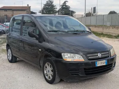 Usata Fiat Multipla Family 103 CV (75 kW) 2005 Nero Monovolume