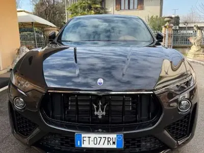 Usata Maserati Levante 250 CV (183 kW) 2019 Nero SUV