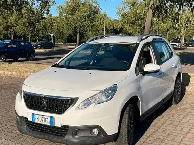 Usata Peugeot 2008 82 CV (60 kW) 2017 Bianco SUV