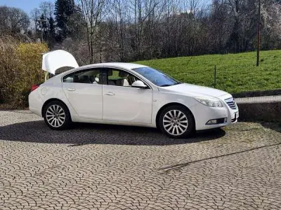 Usata Opel Insignia Cosmo 131 CV (96 kW) 2009 Berlina