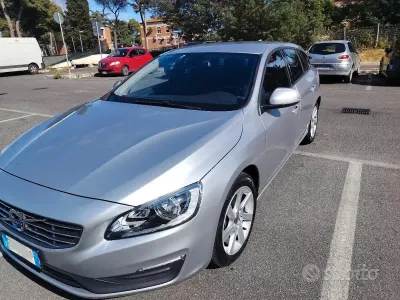 Usata Volvo V60 115 CV (84 kW) 2015 Grigio Station wagon
