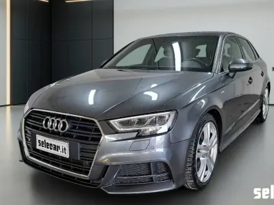 Usata Audi A3 Sport 150 CV (110 kW) 2019 8e reflex silver metallizzato Berlina