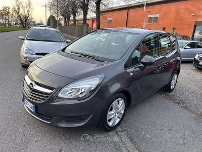 Usata Opel Meriva 101 CV (74 kW) 2017 Grigio Monovolume