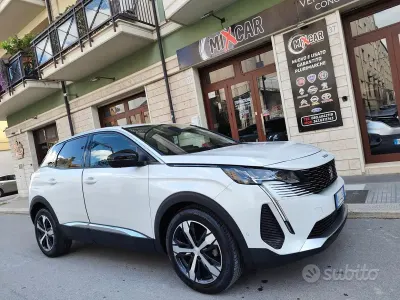 Usata Peugeot 3008 Allure 131 CV (96 kW) 2022 Bianco SUV