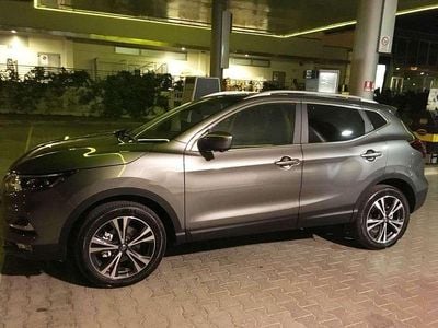 Grigio Usata 2018 Nissan Qashqai N-Connecta SUV | 13.700 € (Buon prezzo)