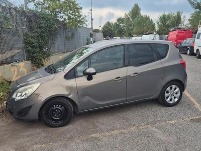 Marrone Usata 2011 Opel Meriva Monovolume | 2900 € (Ottimo prezzo)