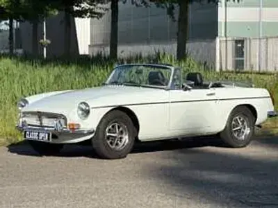 Usata MG B 96 CV (70 kW) 1975 Bianco Cabrio