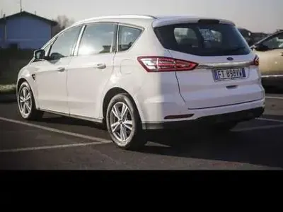 Usata Ford S-MAX Titanium 150 CV (110 kW) 2019 Monovolume