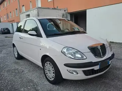 Usata Lancia Ypsilon 60 CV (44 kW) 2006 Utilitaria