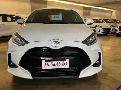 Begagnad Toyota Yaris Hybrid