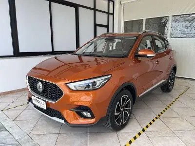 Usata MG ZS Luxury 111 CV (81 kW) 2023 Arancione SUV