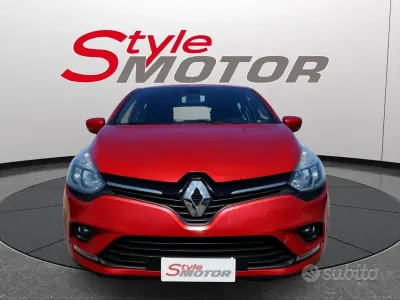 Usata Renault Clio IV Zen 75 CV (55 kW) 2017 Rosso Berlina